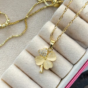 Four leaf clover necklace, Clover necklace, clover necklace gold, clover jewelry, 4 leaf clover necklace, four leaf clover jewelry, Clover