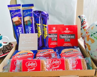 Hot Chocolate and Tea Lover Letterbox Gift Set - Personalised
