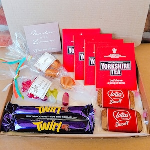 Yorkshire Tea and Sweet Treat letterbox giftset - personalised | Cadburys | Traditional Sweets | Toffee | Jelly Beans | Biscoff | Birthday
