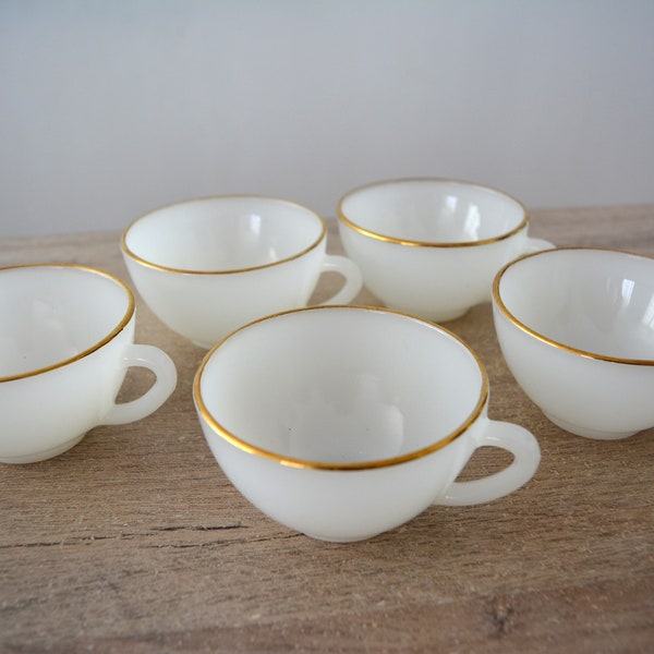 Vintage 5 coffee cups Opaline White, tea coffee cups, Arcopal, France