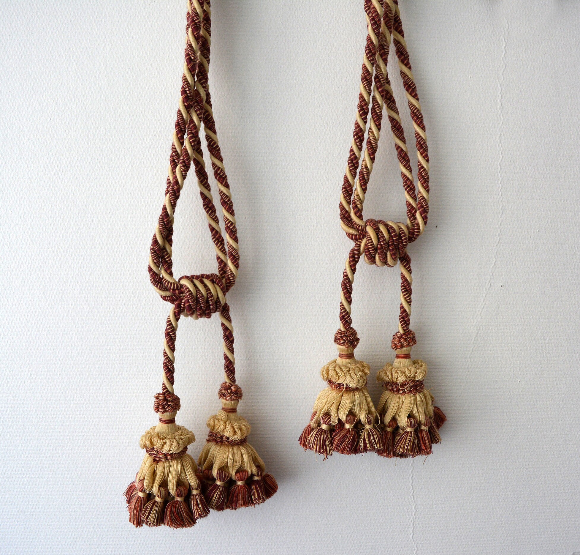 Paire Français Cravates de Rideau Vintage, Passementerie Français, Poms Attaches Beige Bordo