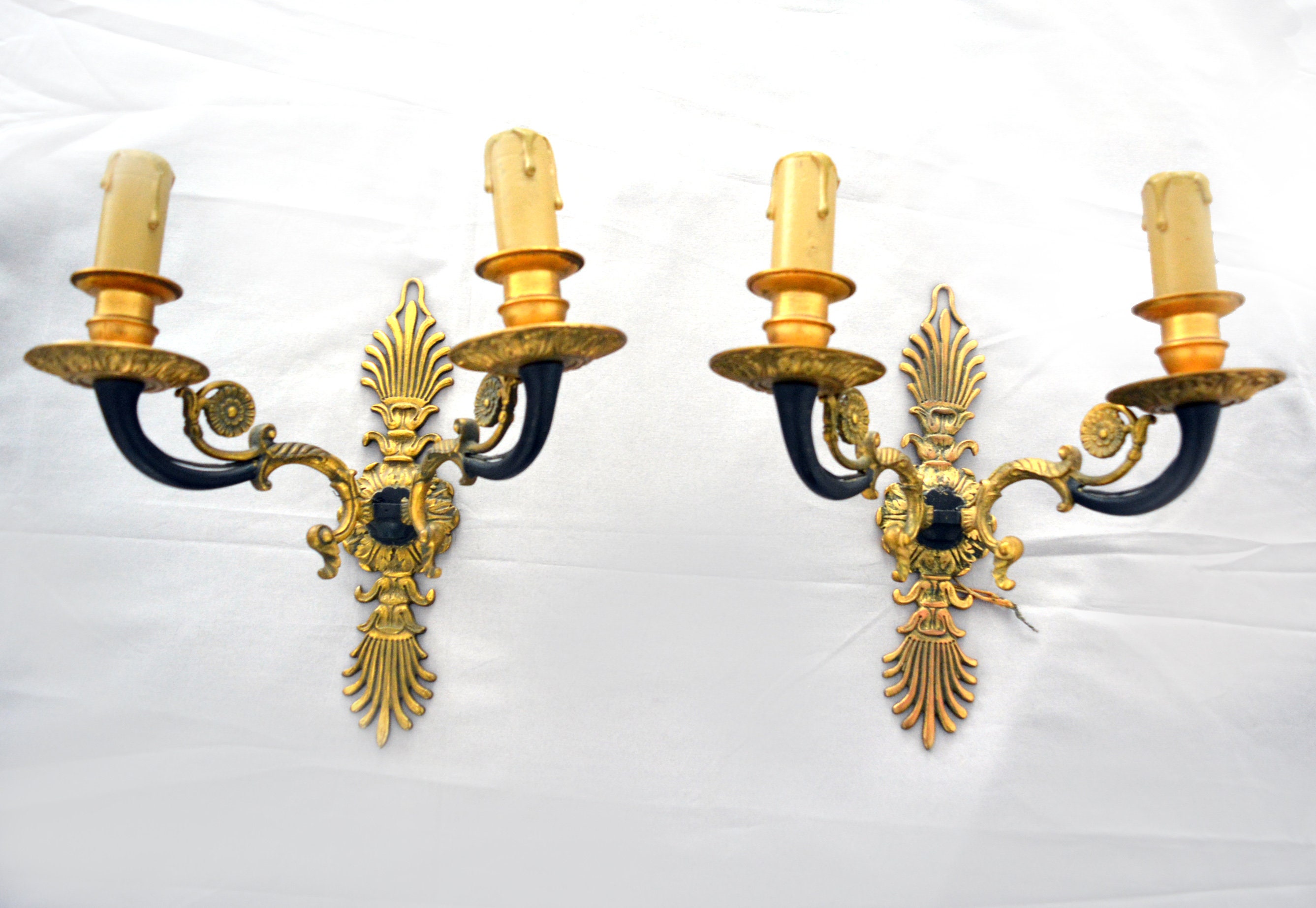 Paire d'appliques en Bronze Vintage, 2 Luminaires Muraux Français, Français Appliques de Décor Empir