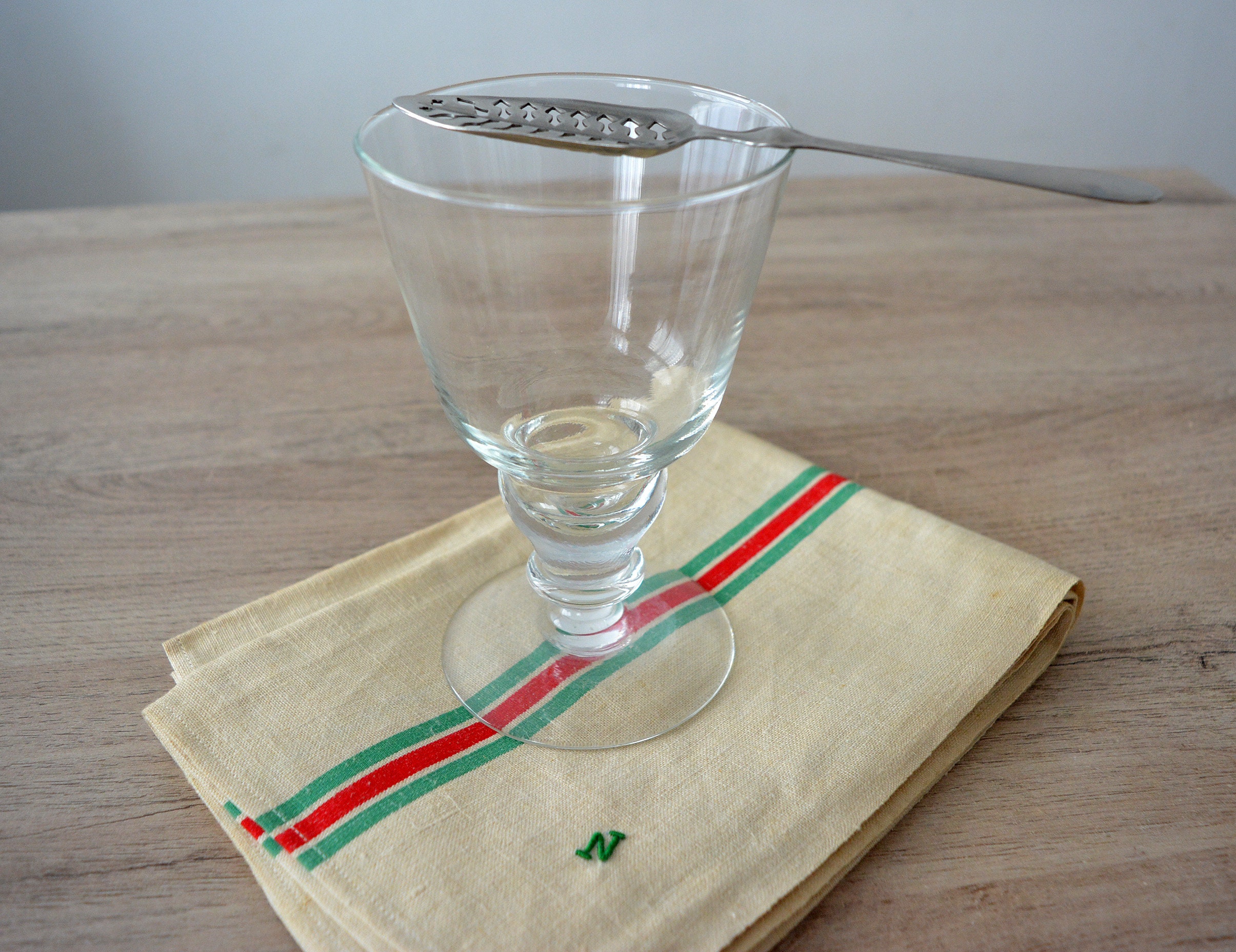 Verre d'absinthe Vintage Soufflé à La Main avec Cuillère, Authentique Français Verre Absenthe et Cui