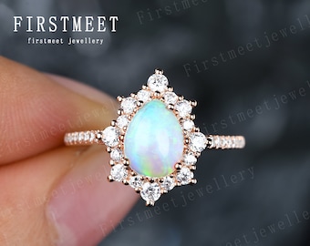 White Opal Verlovingsring Opal Promise Ring Pear Cut Opal Trouwring Rose Gold Flower Ring Opal Diamond Bridal Ring
