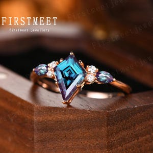 Alexandrit Verlobungsring Drachenschliff einzigartiges Roségold Marquise Alexandrit Diamant Ring Ehe Vintage Braut Jahrestag Ring Geschenk Frauen