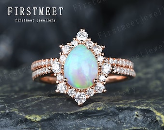 Pear Cut Opal Wedding Ring Set White Fire Opal Bridal Set 14K Solid Gold Opal Engagement Rings for Women Vintage Promise Ring Set