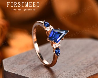 ヴィンテージ カイトカット ブルーサファイアリング ユニークな