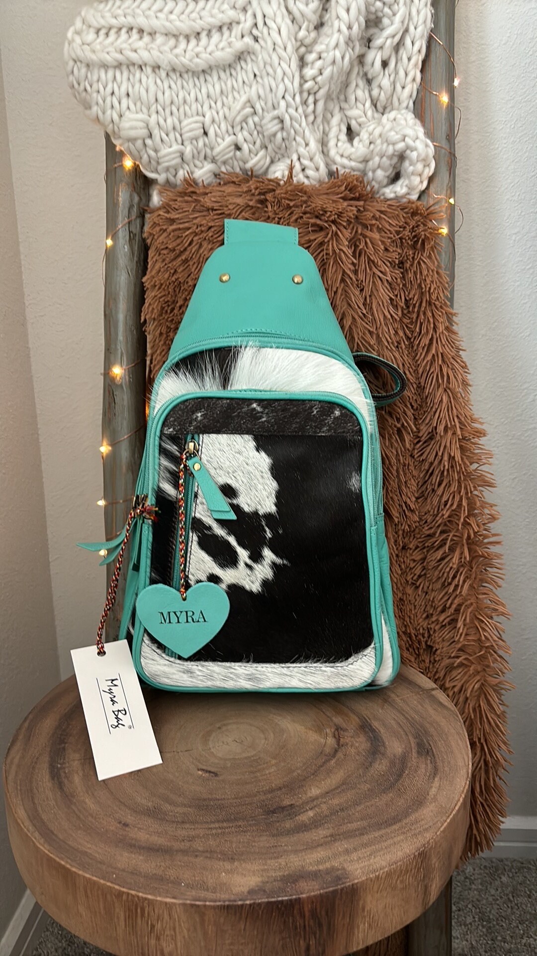 Myra Vedona Valley Sling Bag - Etsy display picture 3