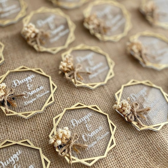 Wedding Magnet, Wedding Favors, Engagement Favors, Anniversary Favors, Acrylic Magnet