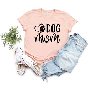 Dog Mom Shirt, Dog Mama Shirt, Dog Mom Gift, Dog Mom T shirt, Dog Mom T-Shirt, Dog Mom Tee, Fur Mama, Dog Mom Shirt for Women