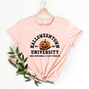 Bluzy szkolne na Halloween, koszulka uniwersytecka Halloweentown, zabawne bluzy jesienne, koszulka na Halloween, koszulka na imprezę Halloween, koszulka Vintage Halloween zdjęcie 5
