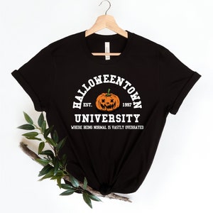 Bluzy szkolne na Halloween, koszulka uniwersytecka Halloweentown, zabawne bluzy jesienne, koszulka na Halloween, koszulka na imprezę Halloween, koszulka Vintage Halloween zdjęcie 3