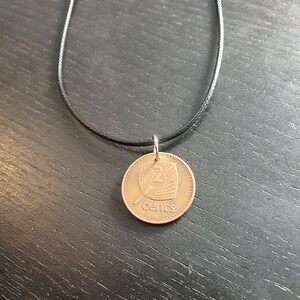 Necklace coin Fiji Islands 2 cents palm leaf 45 - 50 cm leather Queen Elizabeth