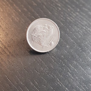 Lapel Pin Coin Malaysia 20 Sen Traditional Wedding Tableware