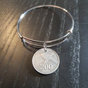 Bangle Coin Indonesia 200 Rupiah Bird Aluminum Genuine Coin