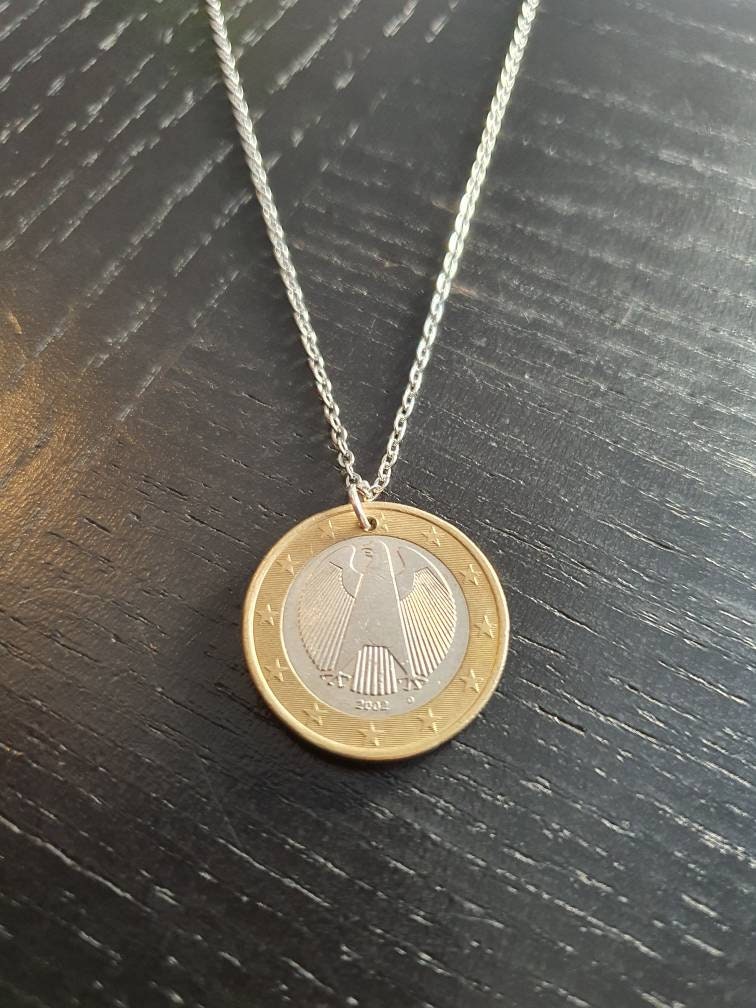  Euro Coin Vintage Necklace by D'Mundo Accesorios. 1 Euro from  Germany. Bundesadler Coin Pendant. Gold Plated Medallion Handmade Necklace.  : Productos Handmade