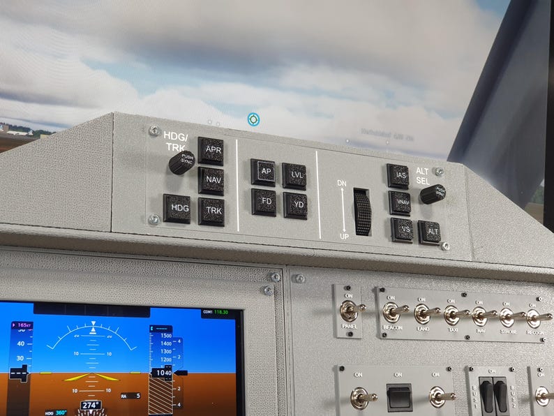 Modular PC Desktop Cockpit | 10 Touchscreen and Tactical Flight ...