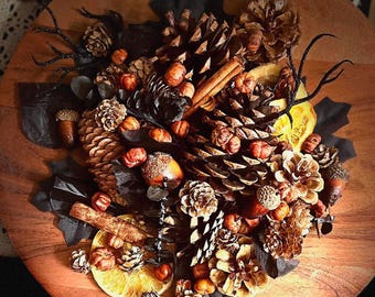 Spooky Halloween Potpourri: Pumpkin Pods, Black Eucalyptus & Mini Wreath - 5 Cups