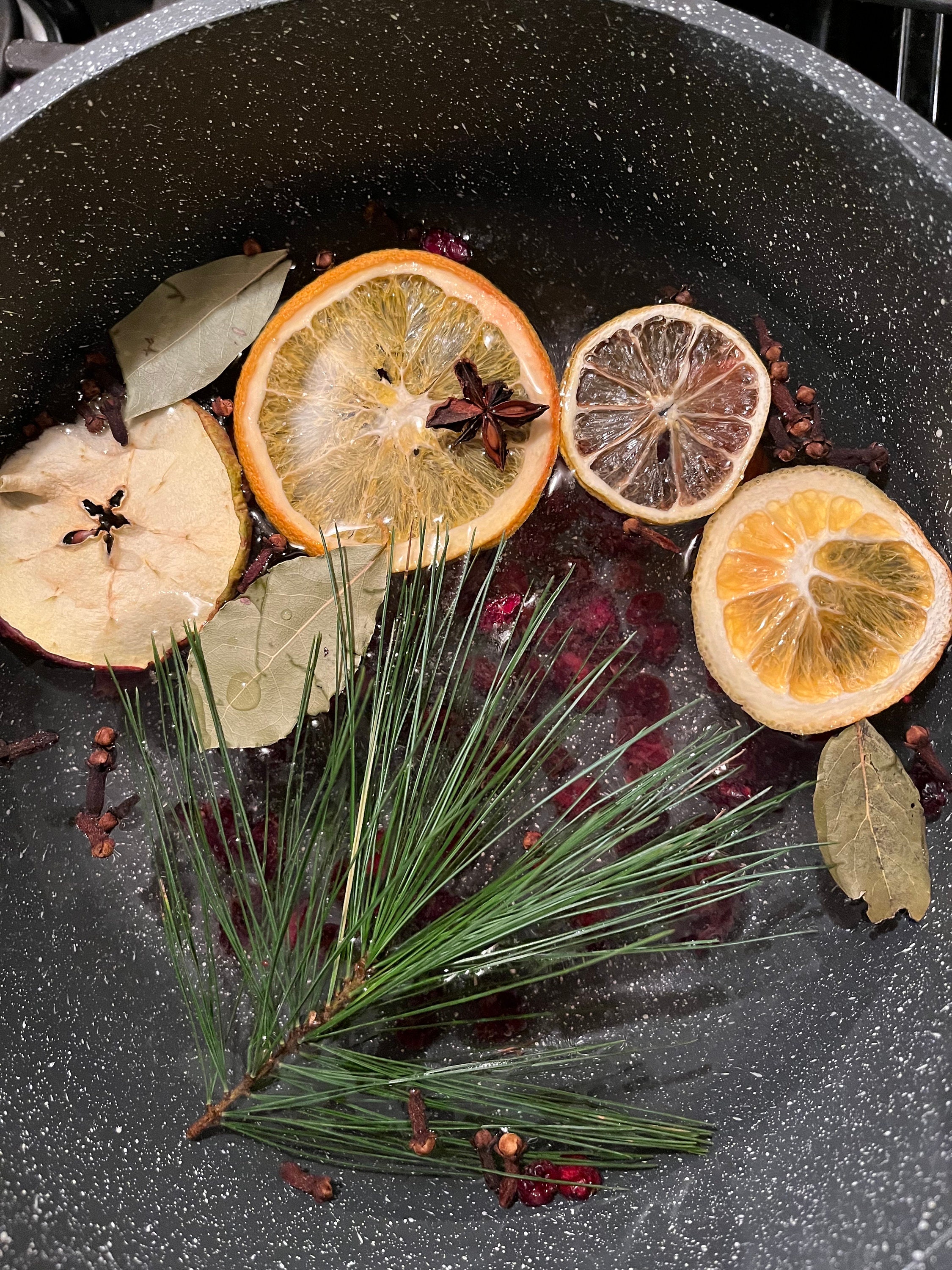Christmas Simmer Pot Potpourri~ ~Teacher Gifts~Stocking Stuffer~Work gift - Thumbnail 3
