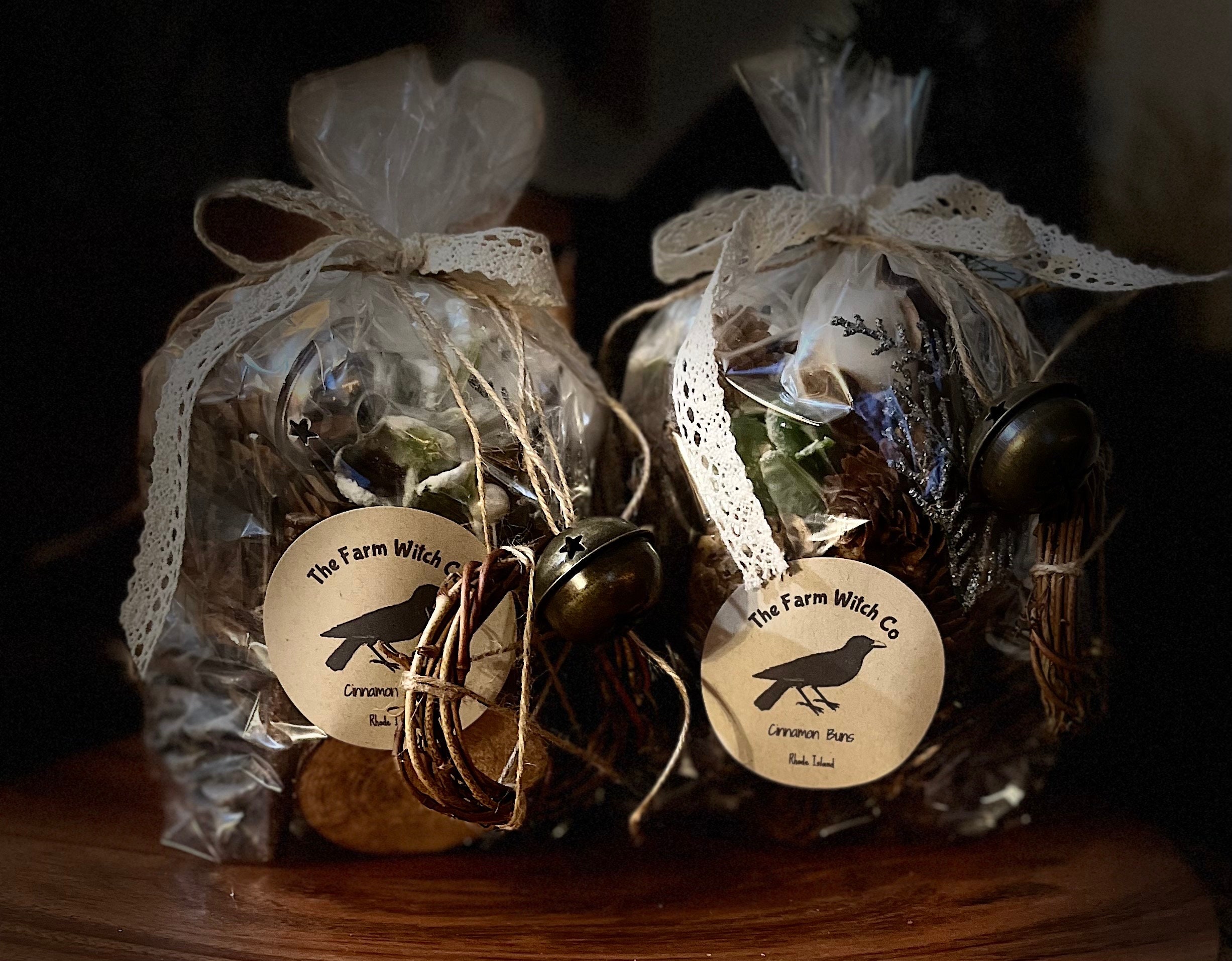 Gold Christmas Potpourri|Yule Potpourri|Holiday Decor|Vase Filler|Dough Bowl - Thumbnail 6