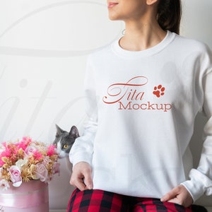 Gildan White Sweatshirt Mockup, Gildan 18000 Mockup, Sweatshirt Mockup, Model Mockup