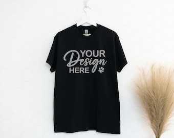 Gildan 5000 Mockup, Schwarzes Hemd Mockup, T-Shirt Mockup, Übergroßes Hemd Mockup, Gildan 5000 Hängendes Mockup, Gildan 5000 Hemd Mockup