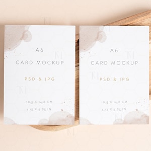 Mockup voor twee kaarten, Mockup voor A6-ansichtkaarten, mockup voor voor- en achterkant uitnodiging, PSD-wenskaartmodel, model dubbele kaart, minimalistisch kaartmodel, minimalistisch kaartmodel