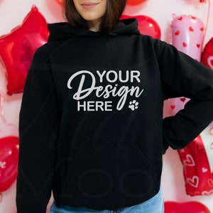 Gildan 18500 Mockup Valentines, Black Hoodie Mockup, Valentine Sweatshirt Mockup, Gildan Hoodie Mockup, Model Mockup