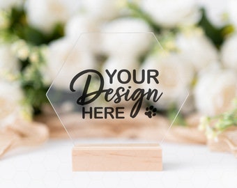 Mockup di cartello da tavolo esagonale in acrilico, mockup di cartello con numero da tavolo in acrilico, mockup di cartello per matrimonio, mockup di cancelleria per matrimonio, mockup di acrilico trasparente