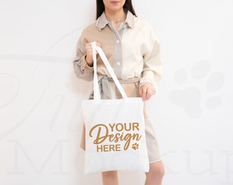 White Tote Bag Mockup, Canvas Tote Bag Mockup, Aesthetic Tote Bag, Gift Bag Mockup, Printify Tote Bag, Model Mock up, Print on Demand Mockup