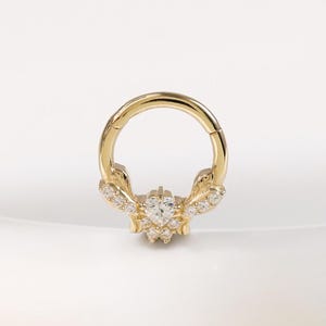 14k Solid Gold Flower Septum Ring Dainty Leaf Daith Hoop Clicker Gold Leaf Cartilage Hoop Ring Septum Clicker Gold Helix Hoop 16g 8mm