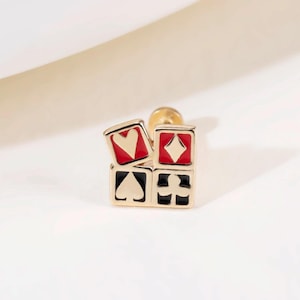 14K Solid Gold Poker Card Suit Stud Spade, Herz, Club & Diamond Design Ohrring Helix Conch Tragus Ohrring Flat Back Stud für den täglichen Gebrauch