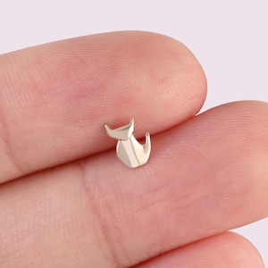 14K Solid Gold Cat Cartilage Stud Gold Cat Helix Earring Conch Earring Tragus Piercing Cute Earring Threadless Push In Labret Flat Back Stud