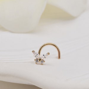 Piercing al naso a farfalla in oro massiccio 14k, delicato anello al naso con chiusura a vite, perno per il naso in oro, perno per il naso, gioiello da piercing in oro 20g.