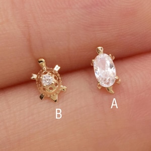 14k Solid Gold Cute Turtle Cartilage Earring Animal Conch Earring Turtle Helix Stud Conch Tragus Earring Labret Stud Flat Back Earring