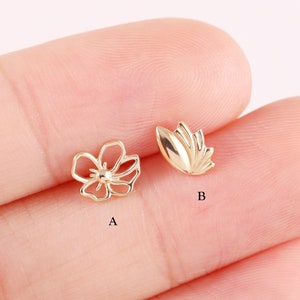 Boucle d'oreille cartilage fleur en or 14 carats, boucle d'oreille à dos plat, clou hélix fleur de lotus, boucle d'oreille conque en or, boucle d'oreille fleur de cerisier, clou fleur