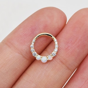 14k Solid Gold Opal Septum Ring Opal Nasenring Tragus Ring Helix Clicker Knorpel Daith Ring Conch Ring Nase Piercing Opal Nasenpiercing