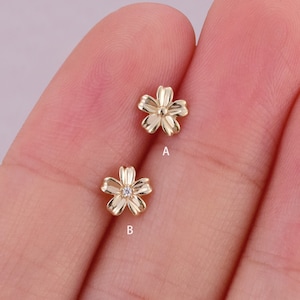 14k Solid Gold kleine Blume Ohrstecker Piercing minimalistischen Blumen Ohrring Helix Bolzen Tragus Bolzen Push In Labret Conch Ohrring flache Rückseite Ohrring 20g
