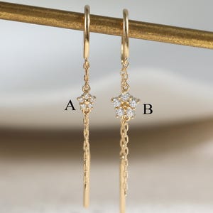 Pendiente colgante de oro macizo de 14k con forma de flor, tipo enhebrador, barra larga Baby Chime Threader 18G