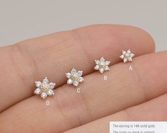 14k massief goud Zonnebloem Cluster Kraakbeen Stud Earring conch oorbel kleine stud oorbel helix stud tragus stud duw in de rug Verschillende maten