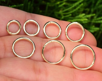 14k oro massiccio incernierato Clicker Hoop Huggie Hoop cartilagine orecchino Conch Hoop Helix Hoop naso Hoop 18g / 16g gioielli penetranti regalo per la mamma