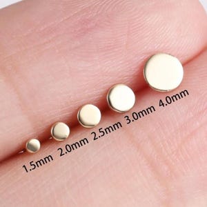 Piercing para hélix con disco de oro macizo de 14 k, con parte trasera plana para cartílago, trago, concha, con parte trasera plana, piercing para nariz con disco redondo de 1,5 mm a 4 mm, pasador de presión sin rosca con disco pequeño.