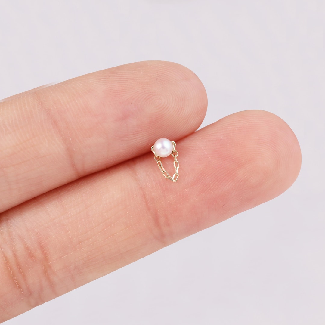 RG PEARL HANGING STUD main image 1