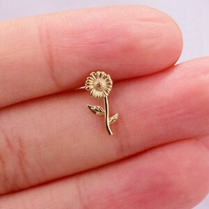 Single Sunflower Stud Earring 14K