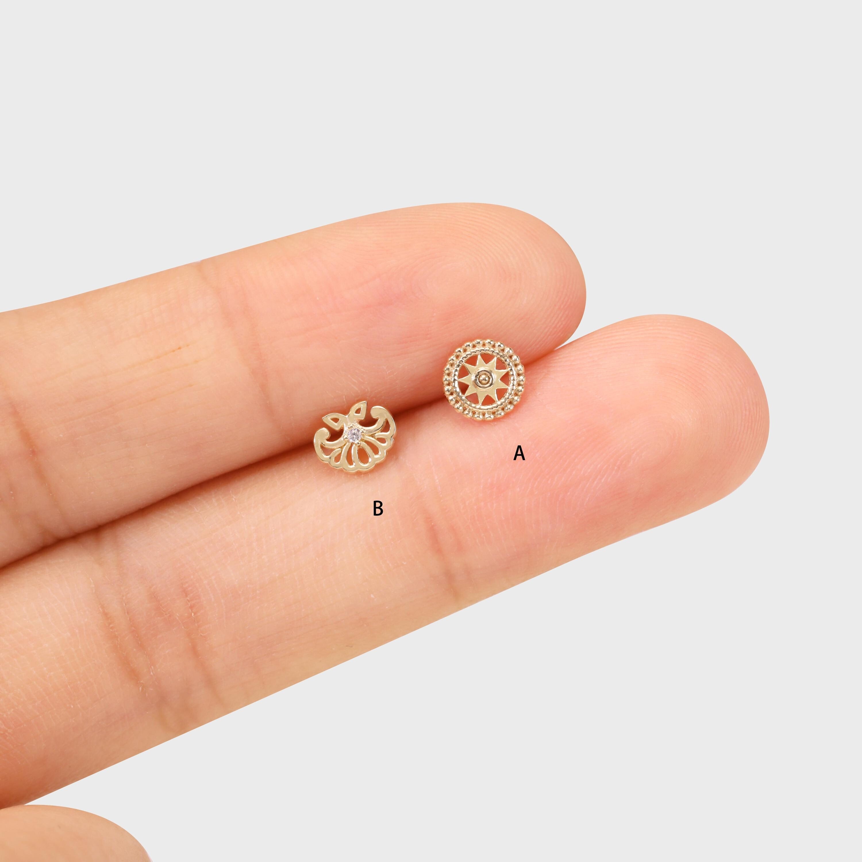 14Kソリッドゴールドサン軟骨イヤリング、ゴールドヘリックス