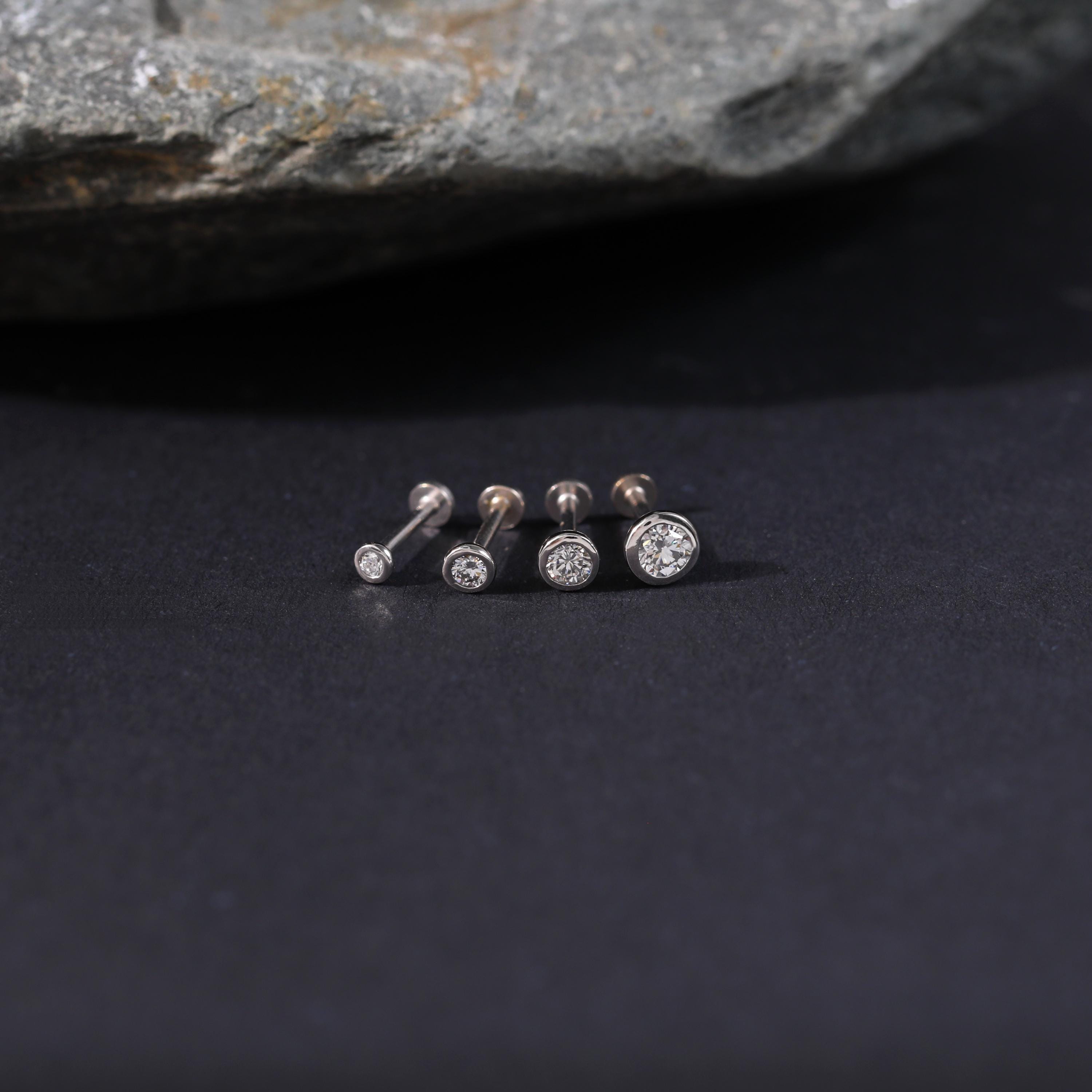 Boucles D’oreilles Rondes Torsadées En Or Blanc 14 Carats Massif – Fait Main, Signées, Neuves
