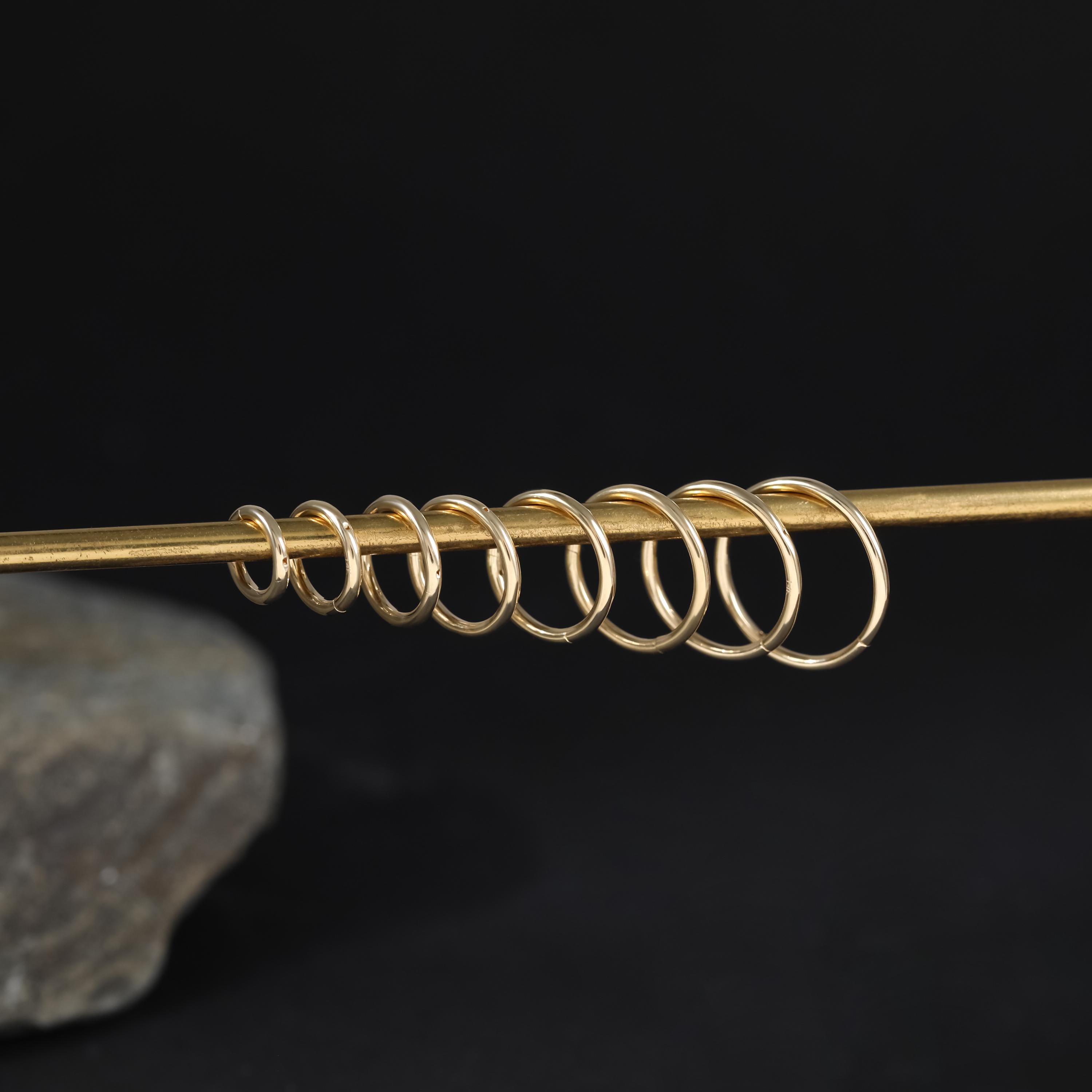 14K Solid Gold Seamless Hinged Clicker Hoop Huggie Hoop Tragus