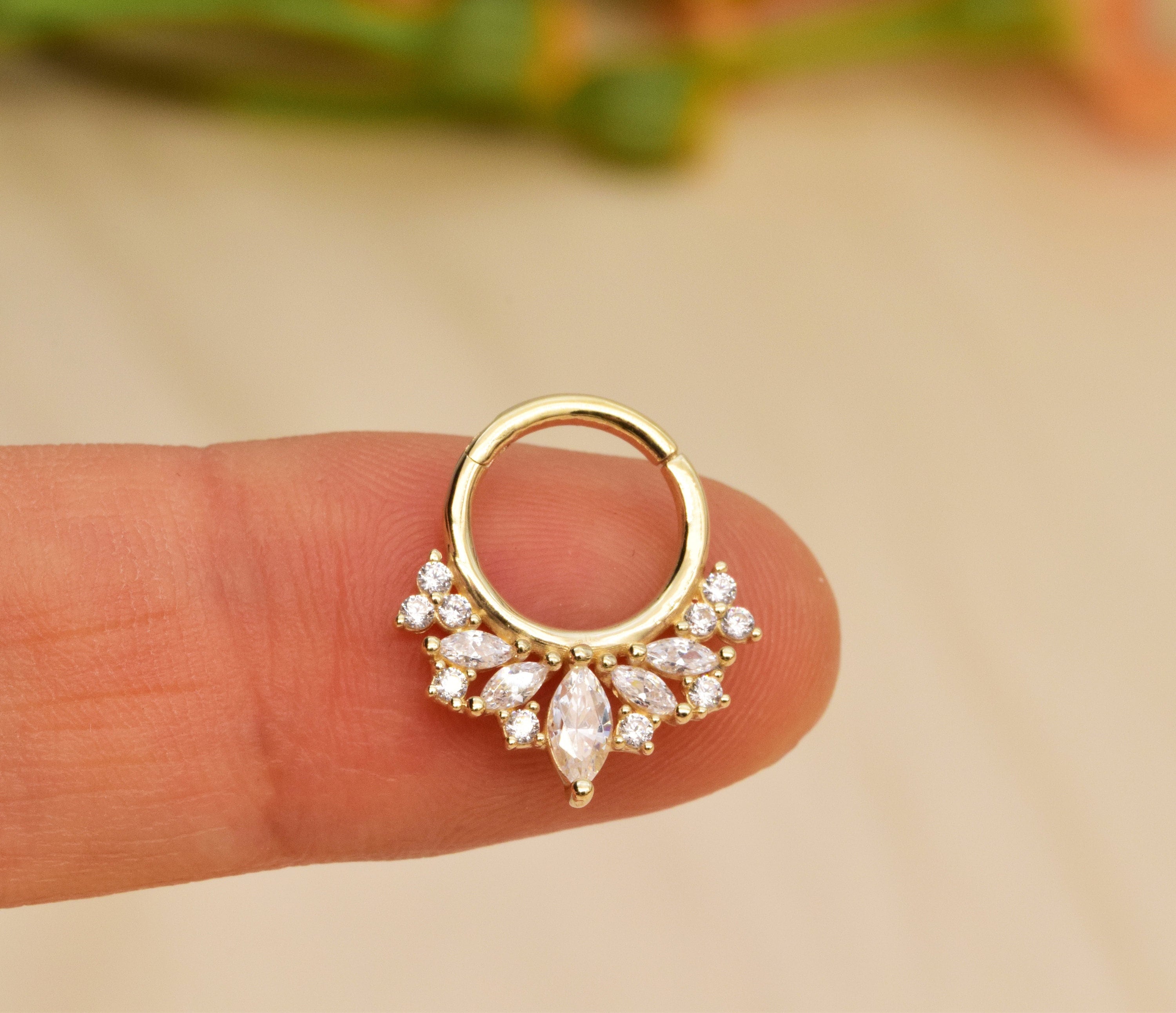 14k Solid Gold Septum Hoop Clicker Tragus helix Cartilage Daith Conch Nose Lip Nose Ring Septum Piercing Jewelry 16g