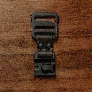 Leather Fidlock Magnetic Keychain Backpack Mount