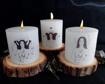 Godin Hekate Pillar Candle - Hecate, 7 x 7 cm, ongeparfumeerd, ritueel, Hekatean hekserij, godin, offer